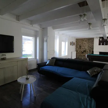 Hébergement de vacances Maison En Pierre Lumineuse Avec Véranda&jardin Clos, 8 Pers Entre Nantes Et La