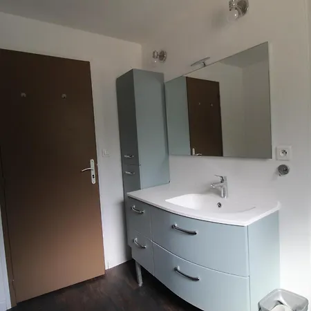 Hébergement de vacances Maison En Pierre Lumineuse Avec Véranda&jardin Clos, 8 Pers Entre Nantes Et La *